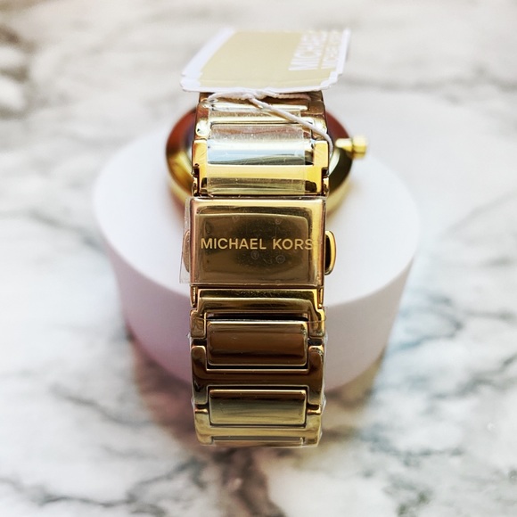 SOLD | Michael KORS Portia Pav Gold diamond watch - Picture 5 of 5